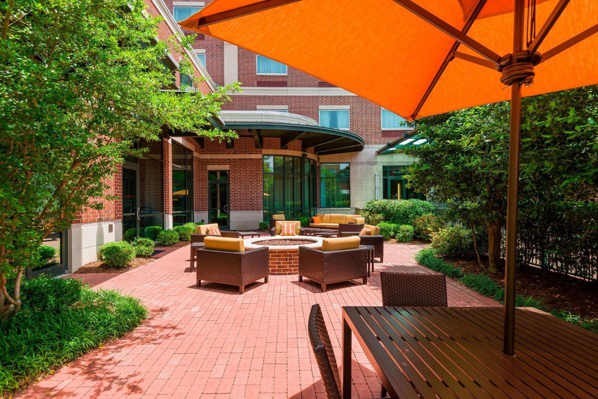 Courtyard By Marriott Little Rock Downtown Exterior foto